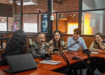 Quintela visitó Milagro y entregó equipamiento tecnológico y herramientas para microemprendimientos
