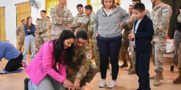 En el marco del Día Mundial de la Salud, el Ministerio de Salud de La Rioja realizó dos talleres simultáneos de Reanimación Cardiopulmonar (RCP), reafirmando su compromiso con la formación continua y la prevención