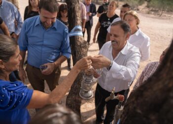 Tras años de postergaciones, Bañado de Tigre, en General Ortiz de Ocampo, celebra la llegada del agua