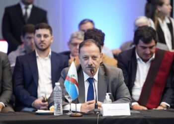 Quintela inicia una gira internacional en busca de inversiones y cooperación estratégica