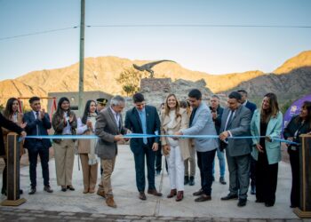 Nuevo espacio para el turismo y la comunidad: inauguraron la Plaza del Encuentro en el Dique Los Sauces