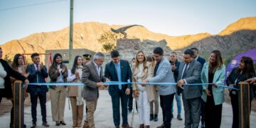 Nuevo espacio para el turismo y la comunidad: inauguraron la Plaza del Encuentro en el Dique Los Sauces