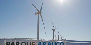 Parque Arauco completó el montaje de su nuevo parque eólico en La Rioja