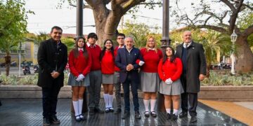 Educación y la Municipalidad de Capital firmaron convenios para capacitar a trabajadores y estudiantes