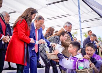 Quintela llevó un mensaje de esperanza a Arauco y pidió votar con amor, no con odio