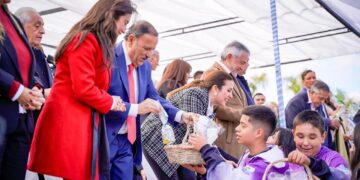 Quintela llevó un mensaje de esperanza a Arauco y pidió votar con amor, no con odio