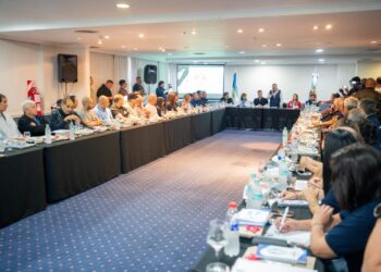 El Gobernador inauguró el Congreso Nacional de SETIA en La Rioja