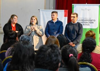 La Rioja digitaliza la formación docente con un nuevo sistema de gestión y certificación