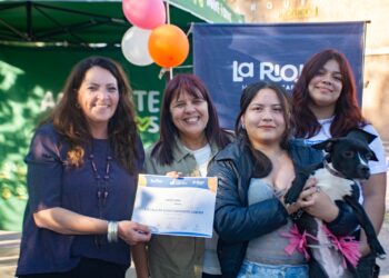 SE ENTREGARON 112 CERTIFICADOS DE LA ESCUELA DE ADIESTRAMIENTO CANINO