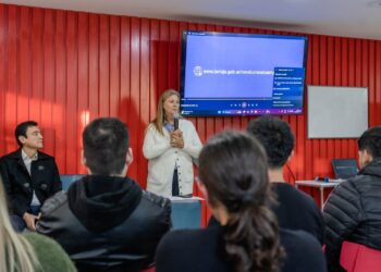 Lanzan nueva línea de créditos para emprendimientos tecnológicos en La Rioja