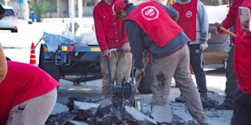 EL MUNICIPIO INTENSIFICA EL BACHEO EN LA CIUDAD.