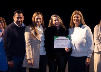El Gobierno entregó certificados en talleres de Braille y Lengua de Señas Argentina