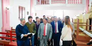 Quintela visitó la Iglesia Santa Rosa de Lima en Patquía y se comprometió a restaurarla para preservar su valor patrimonial