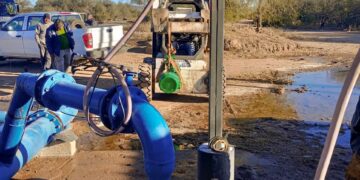 Intensos operativos de mantenimiento en perforaciones para asegurar el acceso al agua potable