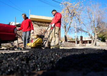 MUNICIPIO Y PROVINCIA MEJORAN LA TRANSITABILIDAD EN VARIOS PUNTOS DE LA CIUDAD*