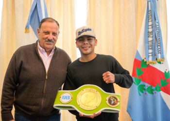 Quintela recibió al campeón sudamericano Joel “Chiquitín” Contreras y destacó su proyección mundial