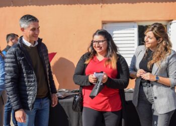 Más de 30 vecinos de La Lata recibieron anteojos en otro operativo sanitario provincial