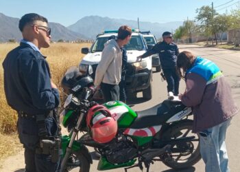 VECINOS IRRESPONSABLES FUERON MULTADOS POR ARROJAR RESTOS DE PODA Y ANIMALES MUERTOS