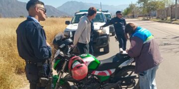VECINOS IRRESPONSABLES FUERON MULTADOS POR ARROJAR RESTOS DE PODA Y ANIMALES MUERTOS