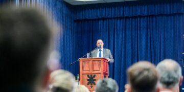 Quintela planteó la necesidad de un debate nacional en torno a la demanda energética