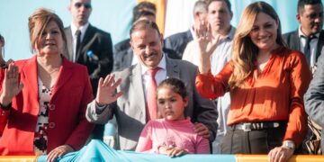 Quintela encabezó los actos oficiales por el 185° aniversario de Chamical y reafirmó que “nuestro deber es estar al lado de la gente”