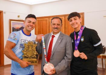 Quintela reafirmó el acompañamiento a los deportistas riojanos que competirán en torneos internacionales