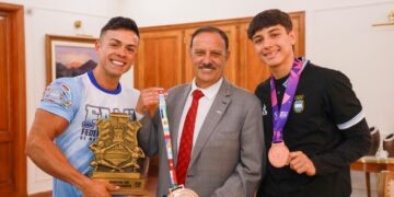 Quintela reafirmó el acompañamiento a los deportistas riojanos que competirán en torneos internacionales