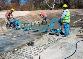 La Rioja inició la reparación del sistema de riego en Pinchas para optimizar el uso del agua en Castro Barros