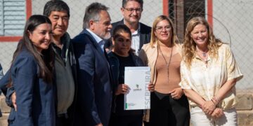 La Provincia entregó escrituras en Patquía y reafirmó el rol del Estado en la regularización dominial
