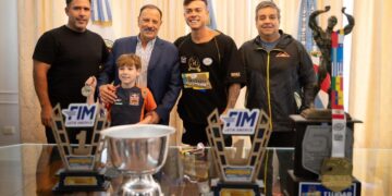 Quintela instó a jóvenes atletas riojanos a seguir trabajando por sus sueños