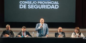 El gobernador Quintela encabezó el primer encuentro del Consejo Provincial de Seguridad que busca fortalecer la convivencia ciudadana