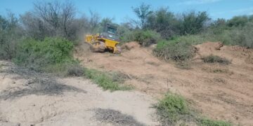 Vialidad provincial realiza trabajos en ríos de San Blas de los Sauces y Famatina