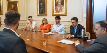 Quintela y la Unión de Industrias Riojanas analizaron la crisis del sector y coordinarán acciones con gobernadores del norte