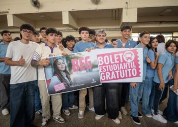 Amplían la implementación del Boleto Estudiantil Gratuito en escuelas de la Capital