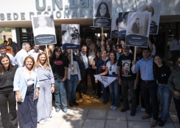 El Gobierno provincial reafirmó el “Nunca Más” con un emotivo acto por los 50 años del golpe