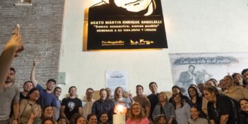 Inauguraron un mural en homenaje a Monseñor Angelelli en el barrio Francisco II