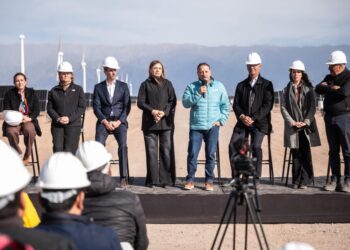 Quintela inauguró el Parque Solar Arauco I y La Rioja suma 64 MW para consolidarse como líder nacional en energías renovables