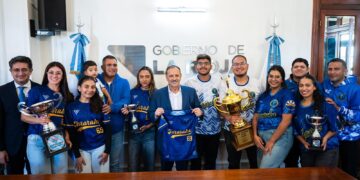 Quintela destacó el trabajo de la comparsa Jararaka ganadora del primer puesto de batucada en Gualeguaychú