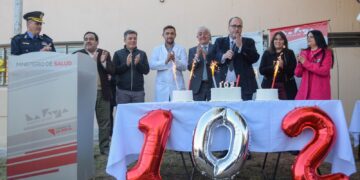 El Hospital Vera Barros celebró 102 años homenajeando a trabajadores y reafirmando su rol central en la salud riojana