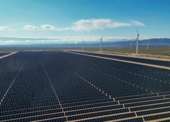 LA RIOJA INAUGURA EL NUEVO PARQUE SOLAR ARAUCO