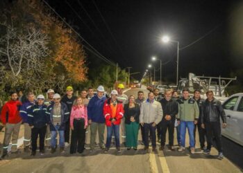 Quintela inauguró obras de iluminación y la primera etapa del Parque de la Familia en Vinchina