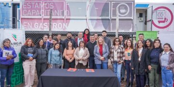 PEDRALI DESTACÓ LA LLEGADA DEL AULA TALLER MÓVIL PARA FORTALECER LA CAPACITACIÓN Y EL EMPLEO EN LA RIOJA