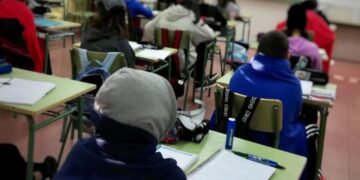 EDUCACIÓN AUTORIZÓ A LAS ESCUELAS A FLEXIBILIZAR HORARIOS ANTE LA ALERTA POR FRÍO EXTREMO