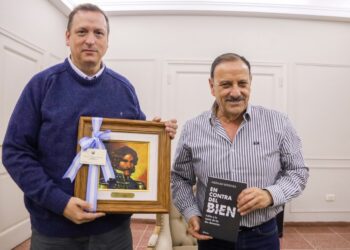 QUINTELA RECIBIÓ A HERNÁN BRIENZA EN EL MARCO DE LA FERIA DEL LIBRO DE LA RIOJA