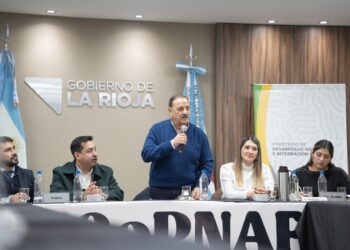QUINTELA REUNIÓ A LOS 18 MUNICIPIOS Y ANUNCIÓ NUEVOS PROGRAMAS PARA FORTALECER LAS POLÍTICAS DE NIÑEZ