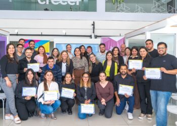 MÁS DE 60 PROFESIONALES RIOJANOS COMPLETARON SU CAPACITACIÓN Y AVANZAN HACIA EL FINANCIAMIENTO CON REVOLUCIONÁ